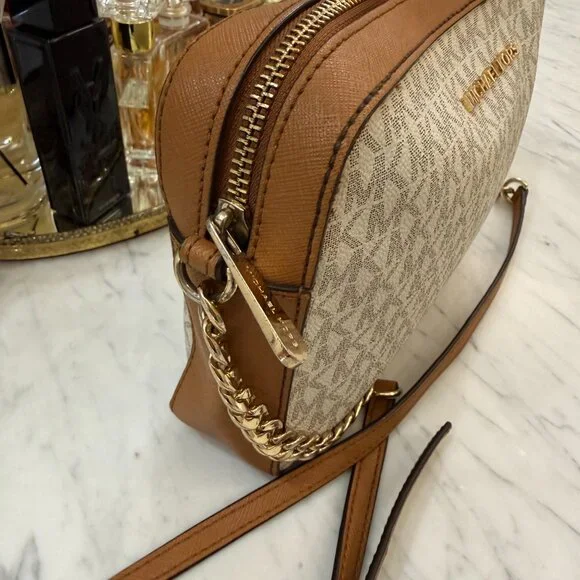 Michael Kors Jet Set Medium Logo Printed Crossbody White & - Picture 12 of 17